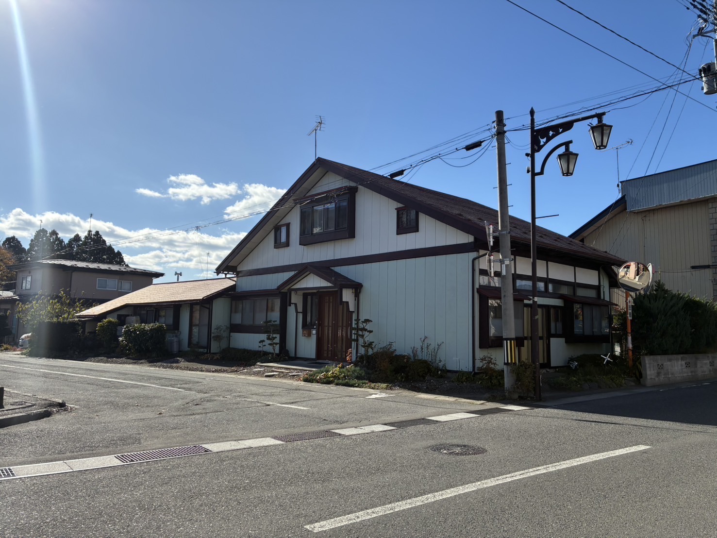 ＼おいらせ町役場分庁舎すぐ隣の約130坪 角地！／☆解体更地渡し・建築条件なし☆生活に便利なエリアです♪