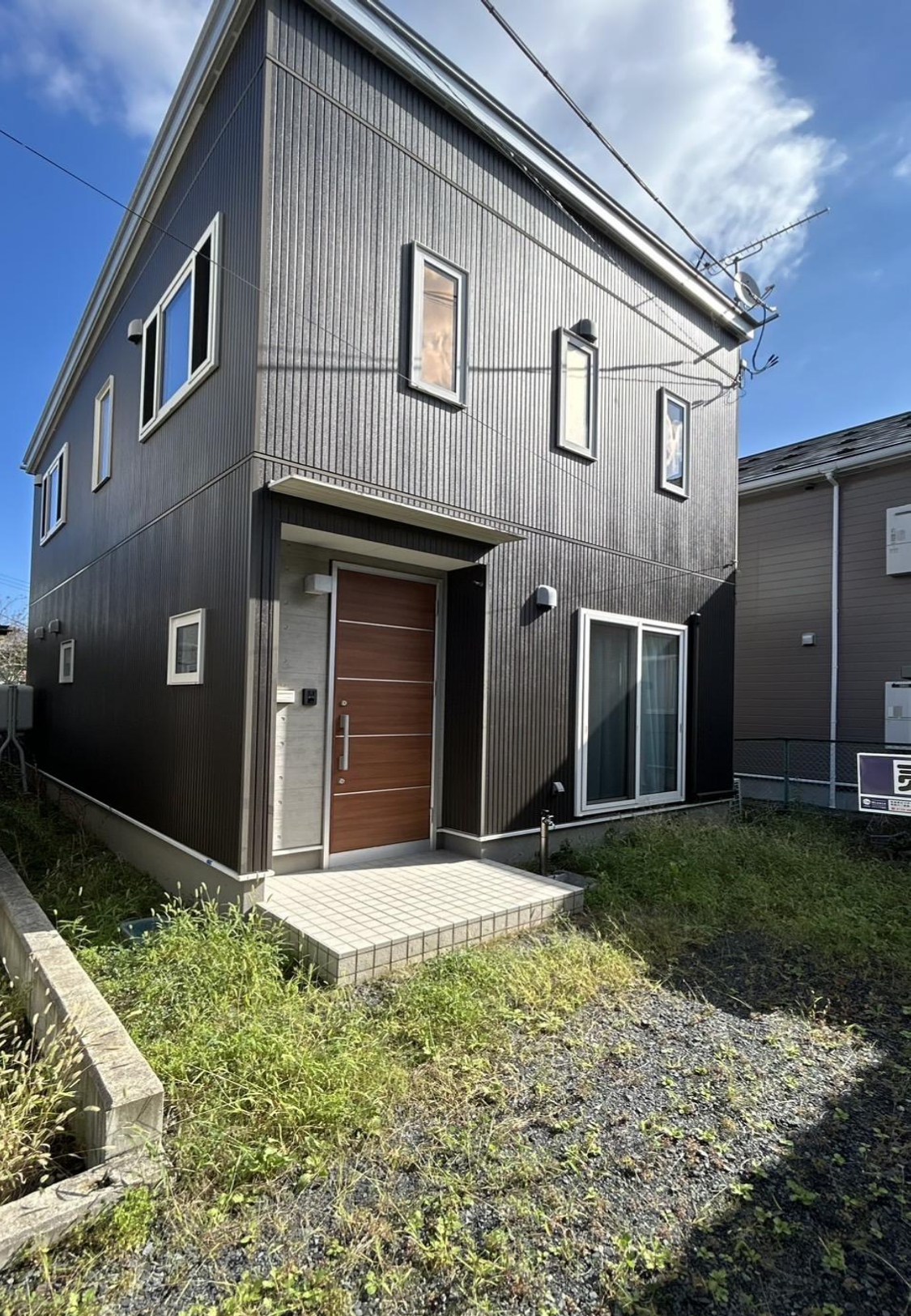 ＼建物外観写真を新しくしました！／築浅物件で状態が良いです！公園そばの閑静な住宅街♪