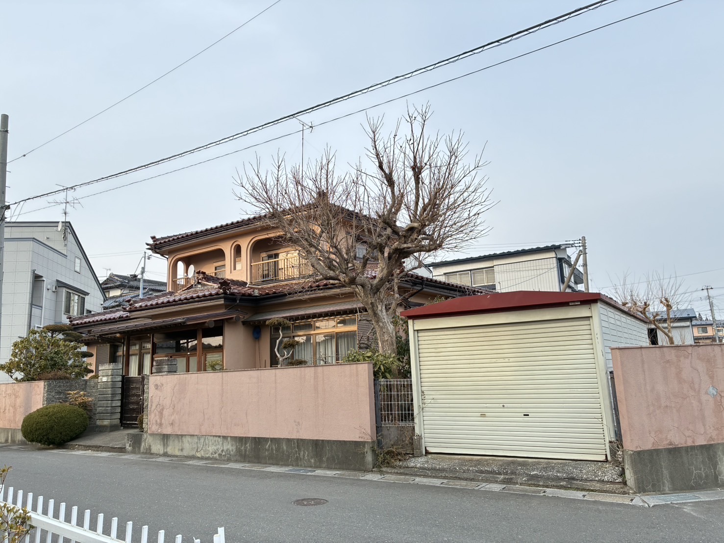 ＼約130坪角地の6LDK中古住宅！／町畑小学校そば♪バス停徒歩圏内です♪