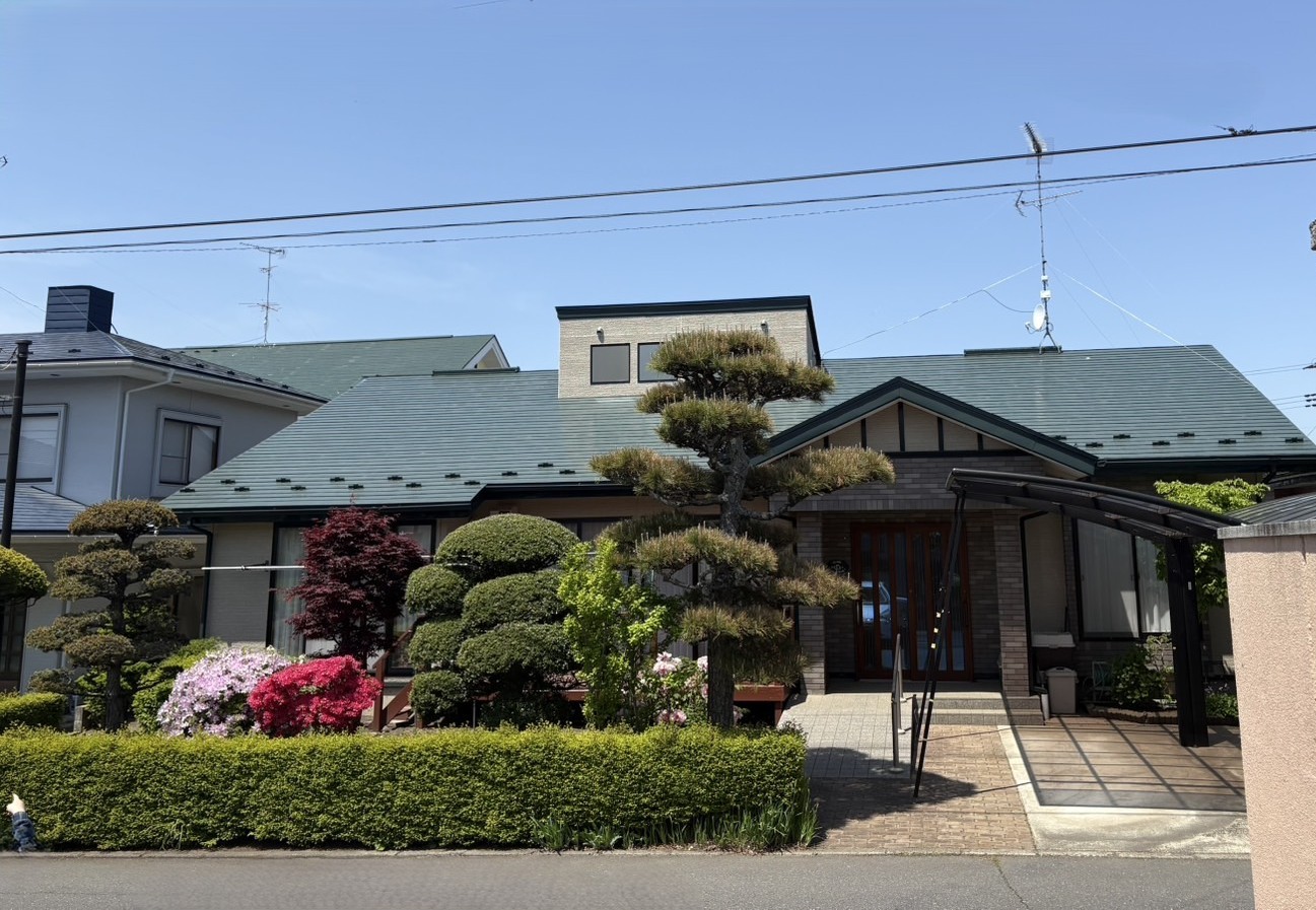 ＼南部町福田あかね 平屋中古住宅／立ち上がりの天窓からやさしい光が降り注ぐ、デザイン性の高い上質な住まい。